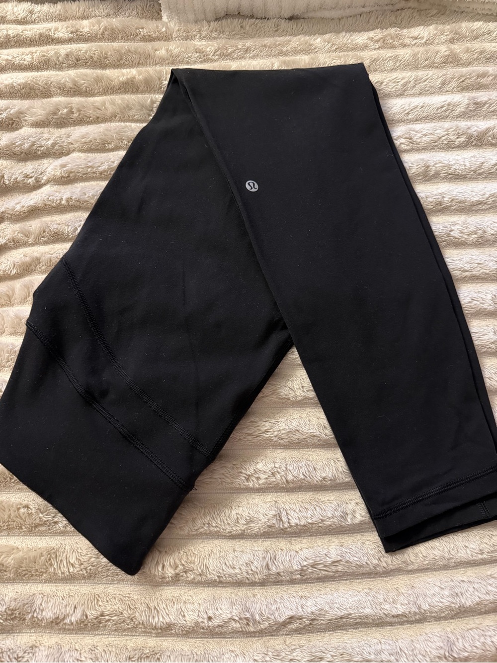Lululemon Black Athletic Leggings Size 6